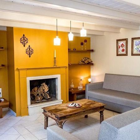 Saitan Pazar Casa Apartment Preveza Bagian luar foto